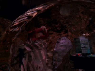 Star Trek: Deep Space Nine Screencaps "Heart of Stone" (S3:E14)