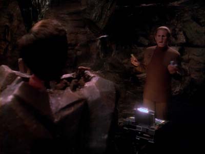Star Trek: Deep Space Nine Screencaps "Heart of Stone" (S3:E14)