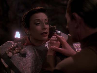 Star Trek: Deep Space Nine Screencaps "Heart of Stone" (S3:E14)