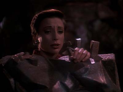Star Trek: Deep Space Nine Screencaps "Heart of Stone" (S3:E14)
