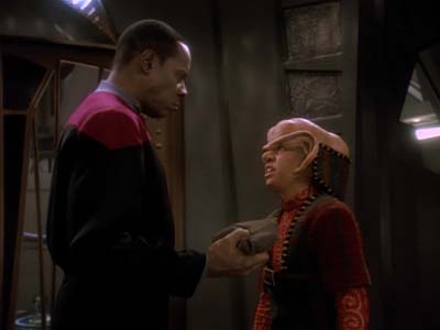 Star Trek: Deep Space Nine Screencaps "Heart of Stone" (S3:E14)