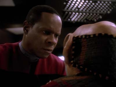 Star Trek: Deep Space Nine Screencaps "Heart of Stone" (S3:E14)
