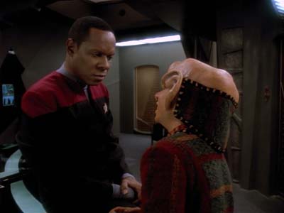 Star Trek: Deep Space Nine Screencaps "Heart of Stone" (S3:E14)