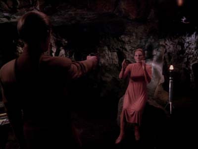Star Trek: Deep Space Nine Screencaps "Heart of Stone" (S3:E14)