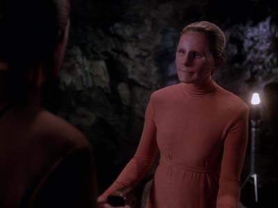 Star Trek: Deep Space Nine Screencaps "Heart of Stone" (S3:E14)