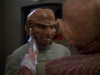 Star Trek: Deep Space Nine Screencaps "Prophet Motive" (S3:E16)