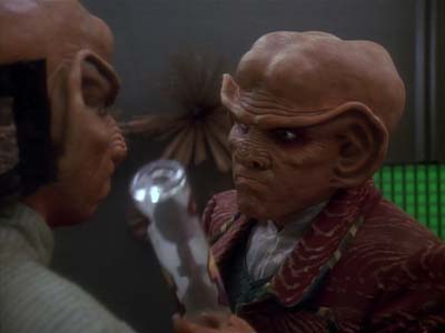 Star Trek: Deep Space Nine Screencaps "Prophet Motive" (S3:E16)