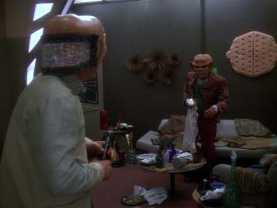 Star Trek: Deep Space Nine Screencaps "Prophet Motive" (S3:E16)