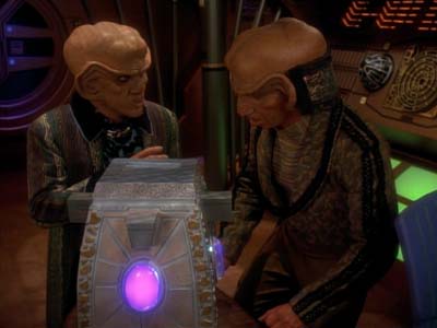Star Trek: Deep Space Nine Screencaps "Prophet Motive" (S3:E16)
