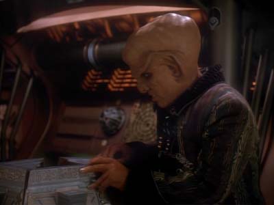 Star Trek: Deep Space Nine Screencaps "Prophet Motive" (S3:E16)