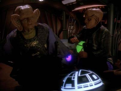 Star Trek: Deep Space Nine Screencaps "Prophet Motive" (S3:E16)