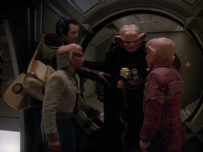 Star Trek: Deep Space Nine Screencaps "Prophet Motive" (S3:E16)