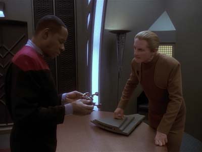 Star Trek: Deep Space Nine Screencaps "Visionary" (S3:E17)
