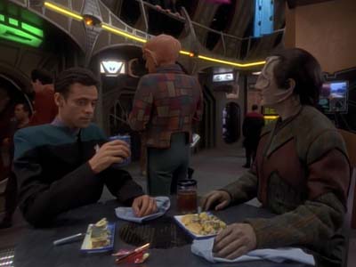 Star Trek: Deep Space Nine Screencaps "Distant Voices" (S3:E18)