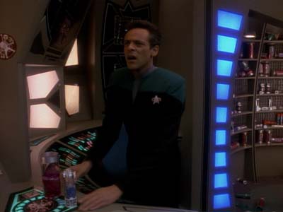 Star Trek: Deep Space Nine Screencaps "Distant Voices" (S3:E18)