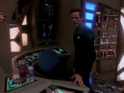 Star Trek: Deep Space Nine Screencaps "Distant Voices" (S3:E18)