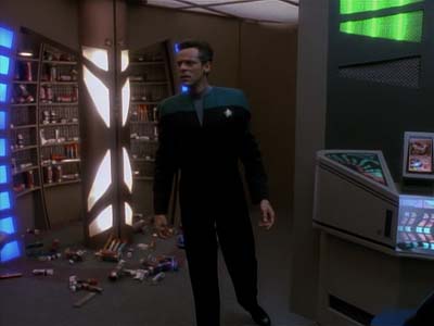 Star Trek: Deep Space Nine Screencaps "Distant Voices" (S3:E18)