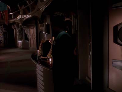 Star Trek: Deep Space Nine Screencaps "Distant Voices" (S3:E18)