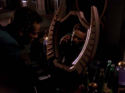Star Trek: Deep Space Nine Screencaps "Distant Voices" (S3:E18)