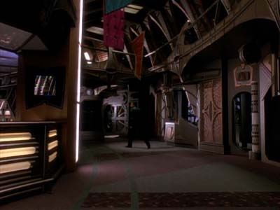 Star Trek: Deep Space Nine Screencaps "Distant Voices" (S3:E18)