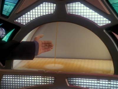 Star Trek: Deep Space Nine Screencaps "Distant Voices" (S3:E18)