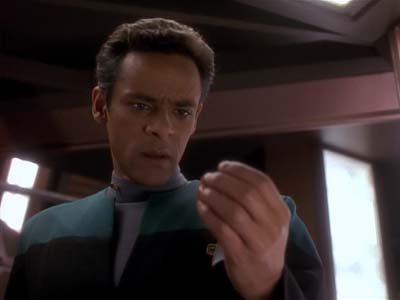 Star Trek: Deep Space Nine Screencaps "Distant Voices" (S3:E18)