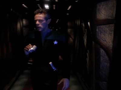 Star Trek: Deep Space Nine Screencaps "Distant Voices" (S3:E18)