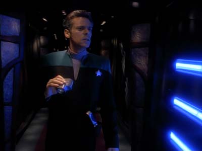 Star Trek: Deep Space Nine Screencaps "Distant Voices" (S3:E18)