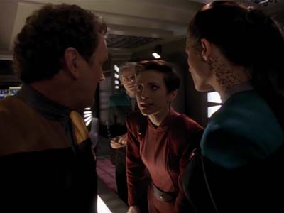 Star Trek: Deep Space Nine Screencaps "Distant Voices" (S3:E18)