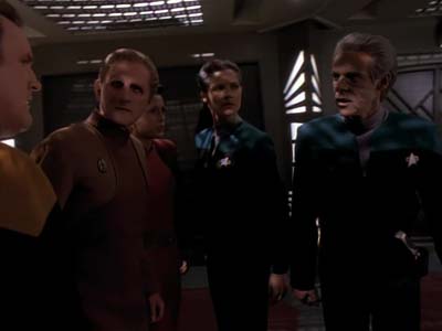 Star Trek: Deep Space Nine Screencaps "Distant Voices" (S3:E18)