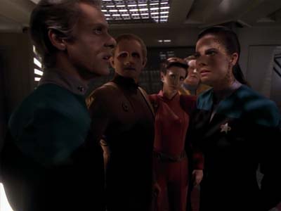 Star Trek: Deep Space Nine Screencaps "Distant Voices" (S3:E18)