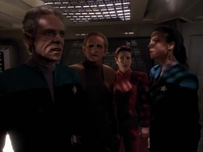 Star Trek: Deep Space Nine Screencaps "Distant Voices" (S3:E18)