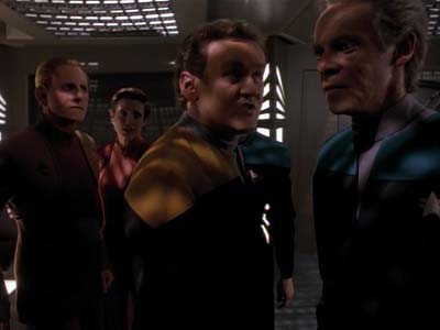 Star Trek: Deep Space Nine Screencaps "Distant Voices" (S3:E18)