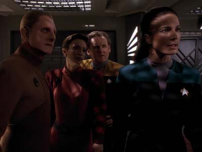 Star Trek: Deep Space Nine Screencaps "Distant Voices" (S3:E18)