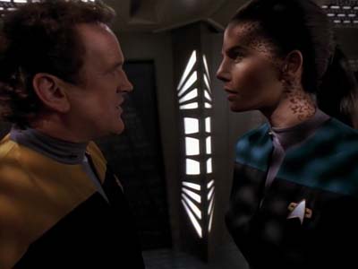 Star Trek: Deep Space Nine Screencaps "Distant Voices" (S3:E18)