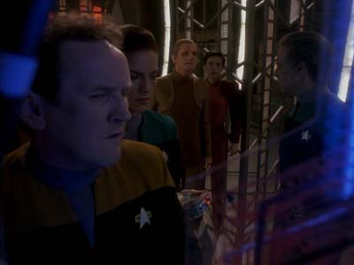Star Trek: Deep Space Nine Screencaps "Distant Voices" (S3:E18)