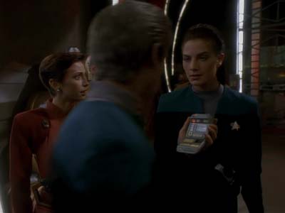 Star Trek: Deep Space Nine Screencaps "Distant Voices" (S3:E18)