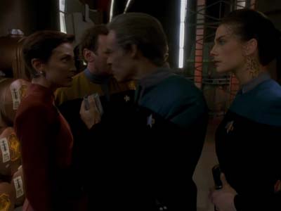 Star Trek: Deep Space Nine Screencaps "Distant Voices" (S3:E18)