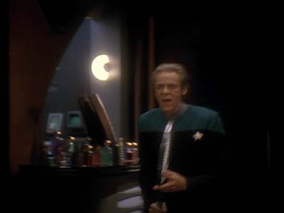 Star Trek: Deep Space Nine Screencaps "Distant Voices" (S3:E18)
