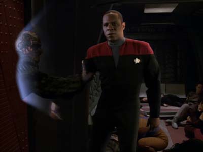 Star Trek: Deep Space Nine Screencaps "Distant Voices" (S3:E18)