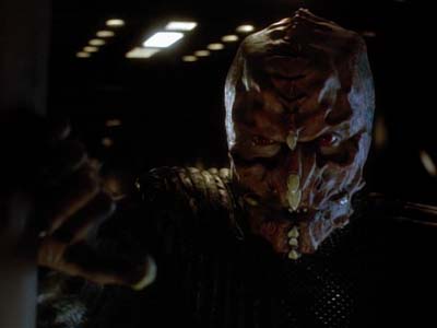 Star Trek: Deep Space Nine Screencaps "Distant Voices" (S3:E18)