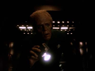 Star Trek: Deep Space Nine Screencaps "Distant Voices" (S3:E18)