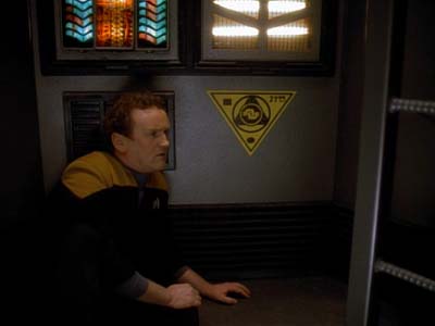 Star Trek: Deep Space Nine Screencaps "Distant Voices" (S3:E18)