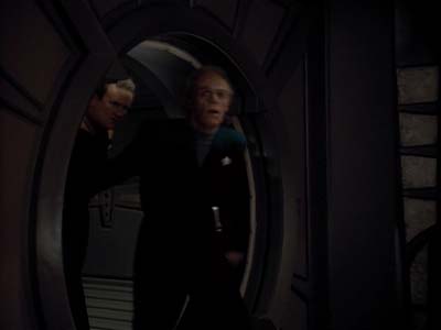 Star Trek: Deep Space Nine Screencaps "Distant Voices" (S3:E18)