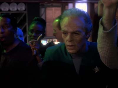 Star Trek: Deep Space Nine Screencaps "Distant Voices" (S3:E18)