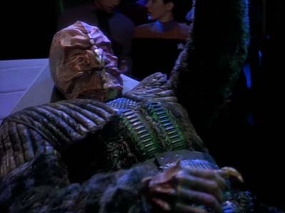 Star Trek: Deep Space Nine Screencaps "Distant Voices" (S3:E18)