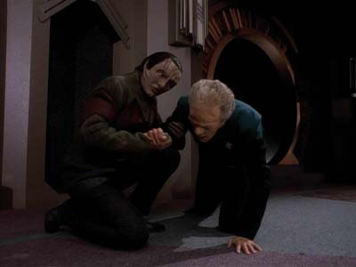 Star Trek: Deep Space Nine Screencaps "Distant Voices" (S3:E18)