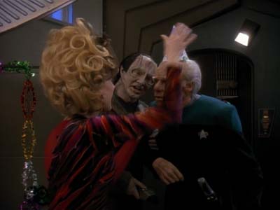 Star Trek: Deep Space Nine Screencaps "Distant Voices" (S3:E18)
