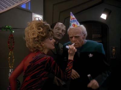 Star Trek: Deep Space Nine Screencaps "Distant Voices" (S3:E18)