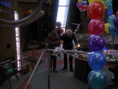 Star Trek: Deep Space Nine Screencaps "Distant Voices" (S3:E18)